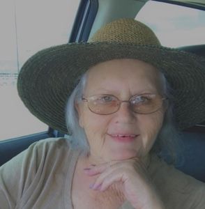 Meet your Posher, Edith